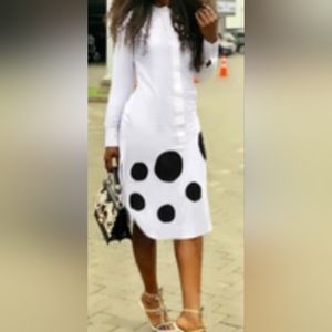 Ladies Classy & Elegant 👗Dress, color: white w/black Decor